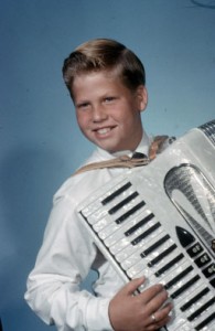 john-with-accordian-4